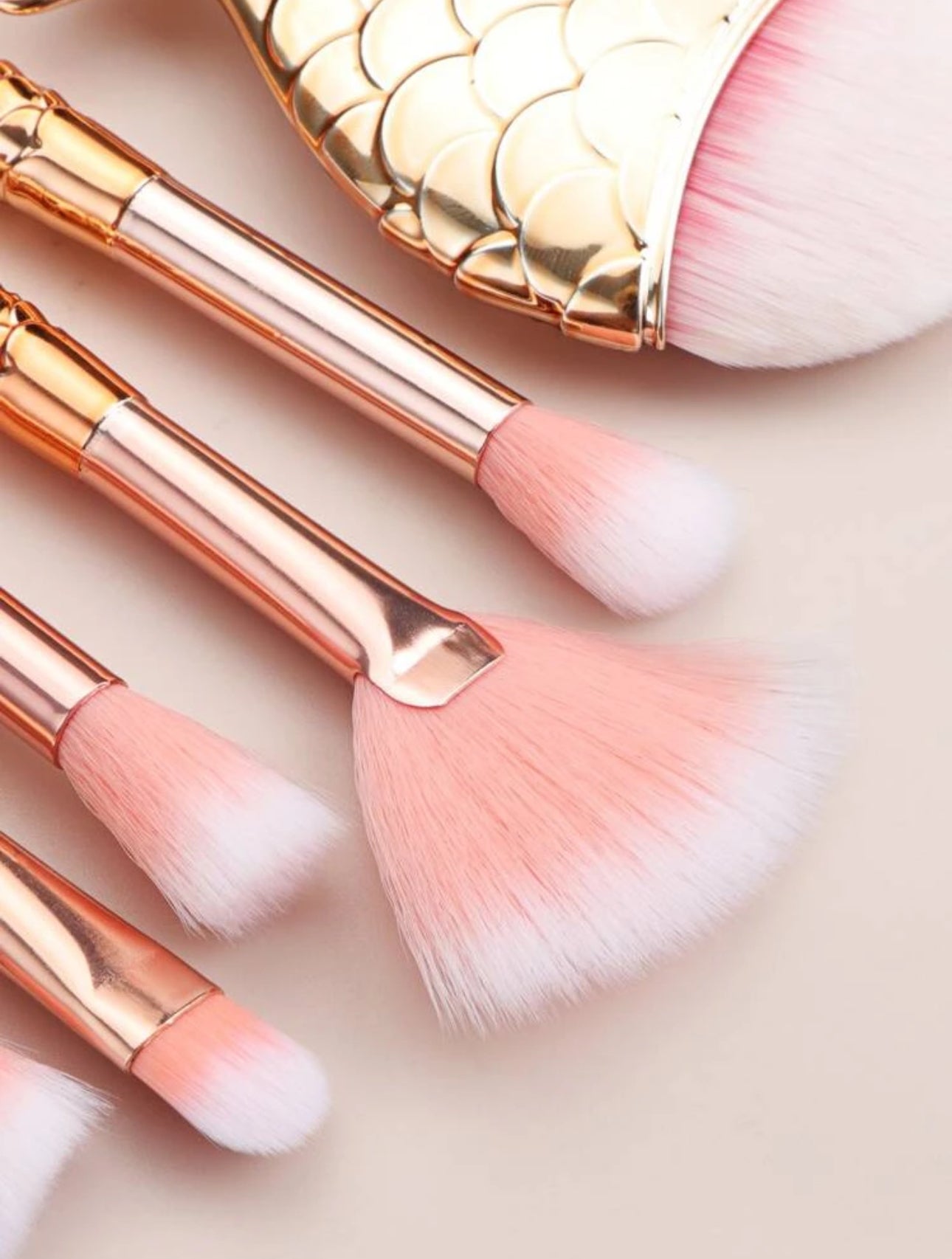 Fish Tale Makeup Brush Set {Gold} 11pc